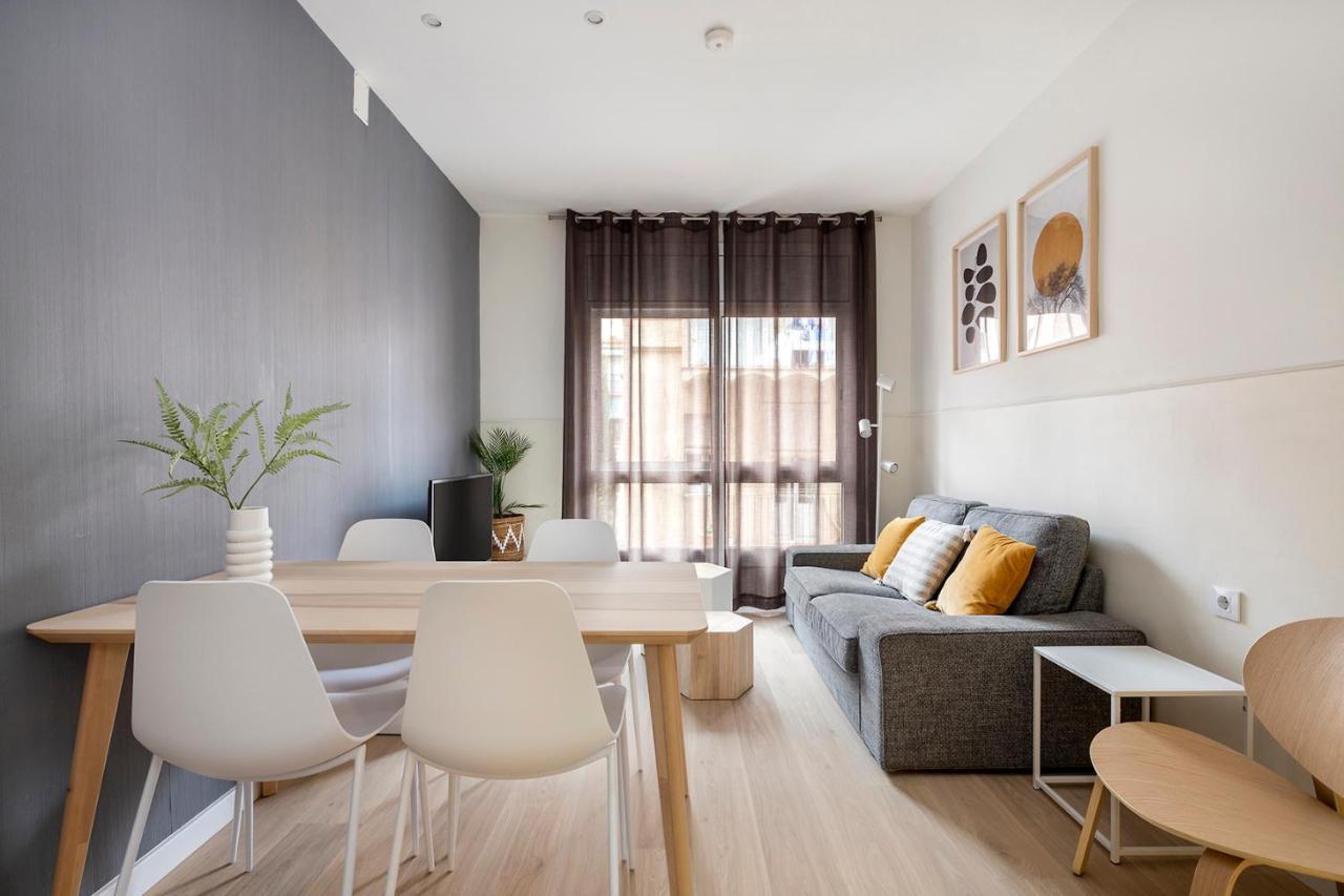 Apartments Sata Sagrada Familia Area Barcelona Exterior photo