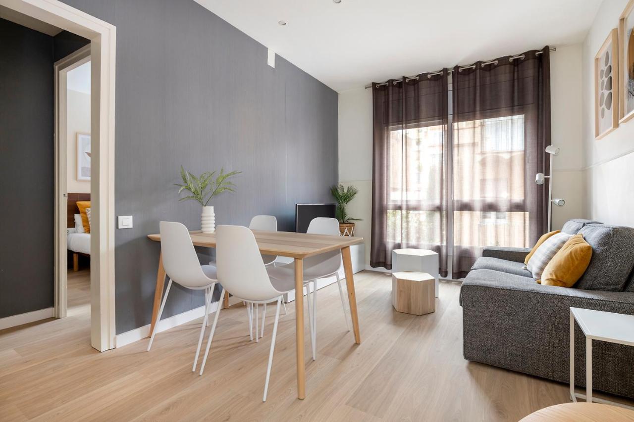 Apartments Sata Sagrada Familia Area Barcelona Exterior photo